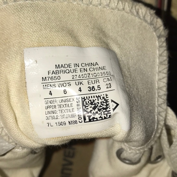 Converse - Picture 2 of 2